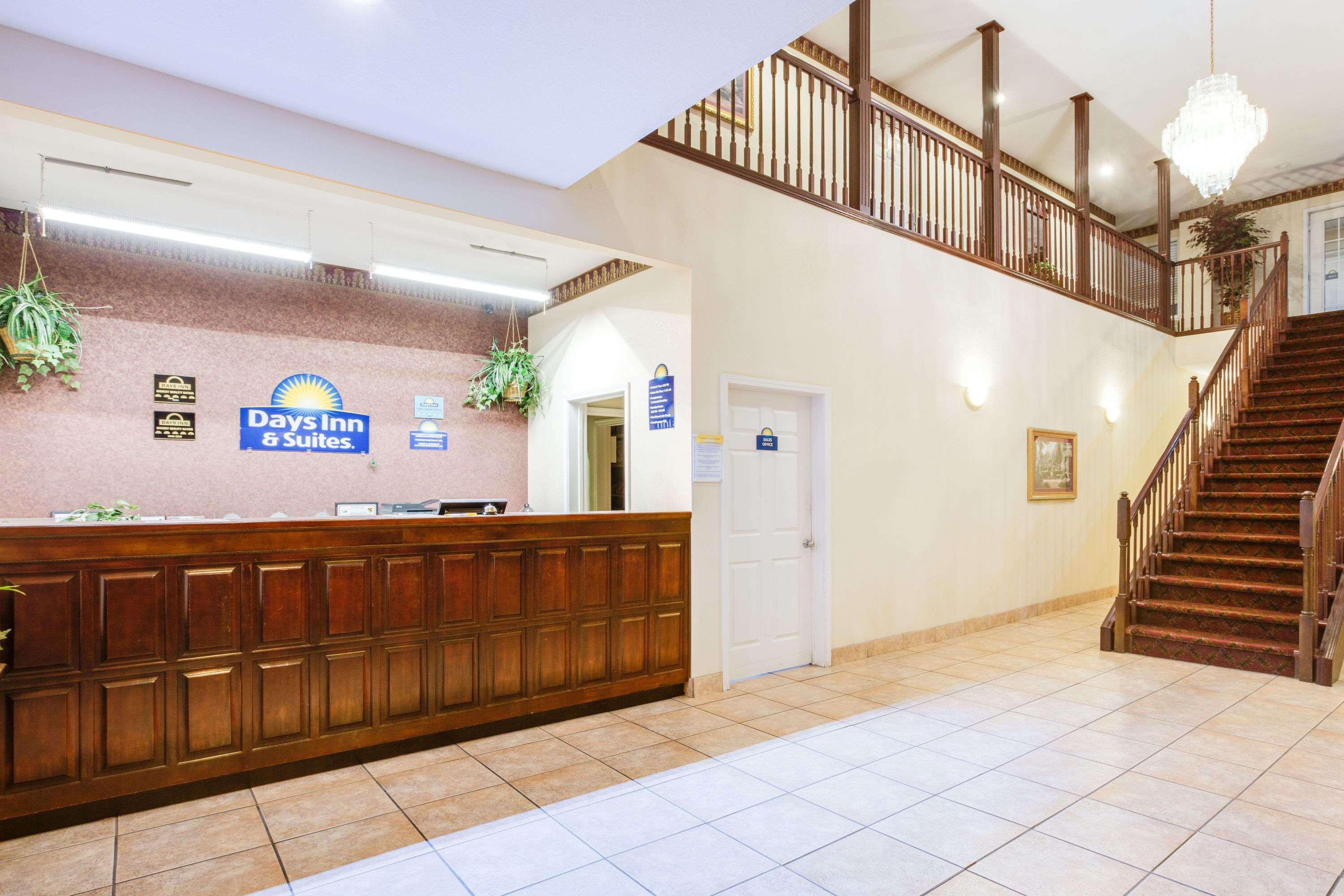 Days Inn By Wyndham Trumann Ar Экстерьер фото